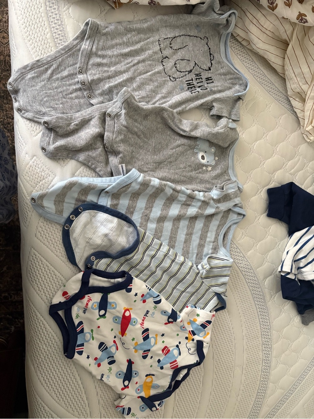 Baby Boys 5-Piece Onesie Set in Light Blue & Gray
